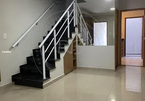 Foto 1 de Casa com 3 Quartos para alugar, 80m² em Vila Alexandria, São Paulo