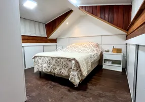 Foto 1 de Apartamento com 2 Quartos à venda, 50m² em Navegantes, Porto Alegre