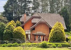 Foto 1 de Casa de Condomínio com 4 Quartos para venda ou aluguel, 210m² em Alto da Boa Vista, Campos do Jordão