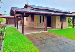 Foto 1 de Casa com 6 Quartos à venda, 200m² em Jardim Raiante, Arroio do Sal