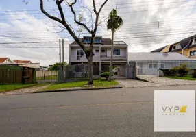 Foto 1 de Sobrado com 4 Quartos à venda, 345m² em Bacacheri, Curitiba