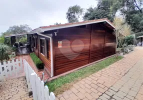 Foto 1 de Casa de Condomínio com 3 Quartos à venda, 225m² em Serra da Cantareira, Mairiporã