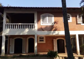 Foto 1 de Casa com 3 Quartos à venda, 300m² em Guarapiranga, São Paulo