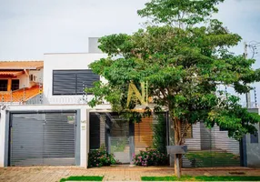 Foto 1 de Casa com 3 Quartos à venda, 384m² em Lago Parque, Londrina