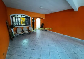 Foto 1 de Sobrado com 3 Quartos à venda, 200m² em Jardim Marek, Santo André