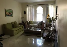 Foto 1 de Sobrado com 3 Quartos à venda, 185m² em Vila Bastos, Santo André