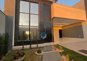 Foto 1 de Casa com 3 Quartos à venda, 172m² em Residencial Porto Seguro, Goiânia