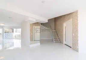 Foto 1 de Cobertura com 3 Quartos à venda, 250m² em Vila Olímpia, São Paulo