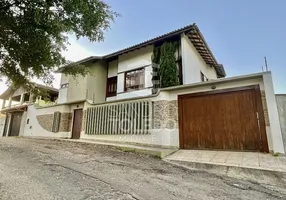 Foto 1 de Casa com 3 Quartos à venda, 300m² em Marbrasa, Cachoeiro de Itapemirim