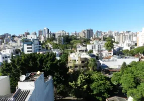 Foto 1 de Apartamento com 2 Quartos à venda, 55m² em Auxiliadora, Porto Alegre