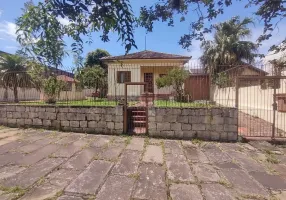 Foto 1 de Casa com 3 Quartos à venda, 264m² em Guarujá, Porto Alegre