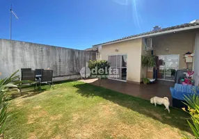 Foto 1 de Casa de Condomínio com 2 Quartos à venda, 68m² em Pacaembu, Uberlândia