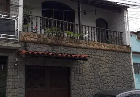 Foto 1 de Casa com 3 Quartos à venda, 450m² em Neves Neves, São Gonçalo