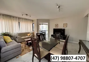 Foto 1 de Apartamento com 2 Quartos para alugar, 117m² em Centro, Balneário Camboriú