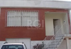 Foto 1 de Casa com 3 Quartos à venda, 124m² em Guarujá, Porto Alegre