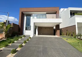 Foto 1 de Casa de Condomínio com 3 Quartos à venda, 216m² em Jardins Capri, Senador Canedo