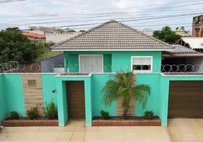Foto 1 de Sobrado com 4 Quartos à venda, 160m² em Itacorubi, Florianópolis