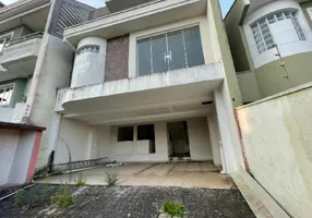 Foto 1 de Casa de Condomínio com 3 Quartos à venda, 204m² em Santa Felicidade, Curitiba