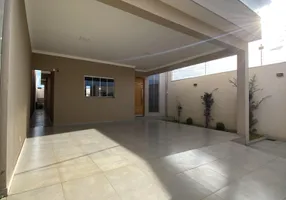 Foto 1 de Casa com 3 Quartos à venda, 156m² em Residencial Jardins do Lago, Anápolis