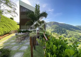 Foto 1 de Casa com 3 Quartos à venda, 150m² em Pedro do Rio, Petrópolis