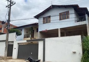 Foto 1 de Casa de Condomínio com 4 Quartos à venda, 380m² em Inconfidencia, Viçosa