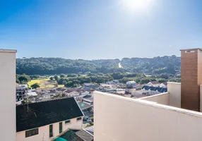 Foto 1 de Sobrado com 3 Quartos à venda, 133m² em Pilarzinho, Curitiba