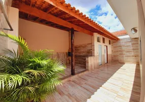 Foto 1 de Casa com 3 Quartos à venda, 255m² em Parque Residencial Nova Franca, Franca