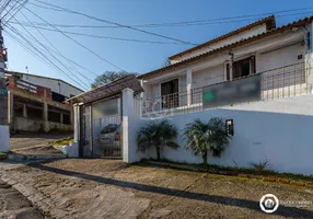Foto 1 de Casa com 5 Quartos à venda, 269m² em Cristal, Porto Alegre