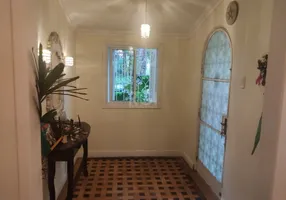 Foto 1 de Casa com 3 Quartos à venda, 204m² em Santo Antônio, Porto Alegre