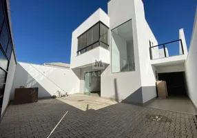 Foto 1 de Casa com 3 Quartos à venda, 180m² em Masterville, Sarzedo