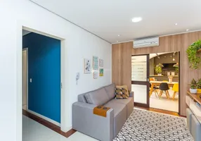 Foto 1 de Apartamento com 2 Quartos à venda, 108m² em Medianeira, Porto Alegre