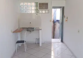 Foto 1 de Kitnet com 1 Quarto para alugar, 15m² em Taquara, Rio de Janeiro