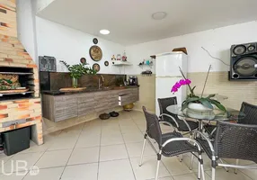 Foto 1 de Casa de Condomínio com 4 Quartos à venda, 300m² em Republica, Vitória