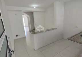 Foto 1 de Casa com 2 Quartos à venda, 73m² em Parque Ipê, São Paulo