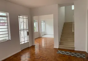 Foto 1 de Sobrado com 3 Quartos para alugar, 160m² em Indianópolis, São Paulo