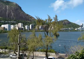 Foto 1 de Apartamento com 4 Quartos para alugar, 129m² em Lagoa, Rio de Janeiro
