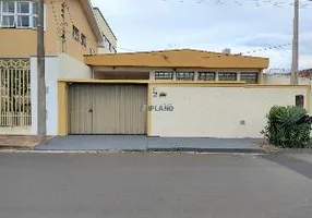 Foto 1 de Casa com 3 Quartos à venda, 300m² em Vila Nery, São Carlos