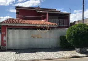 Foto 1 de Casa com 4 Quartos à venda, 220m² em Cidade Nova, Pindamonhangaba