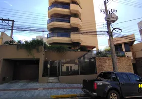 Foto 1 de Apartamento com 3 Quartos para alugar, 218m² em Jardim dos Estados, Campo Grande