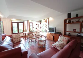Foto 1 de Casa de Condomínio com 8 Quartos à venda, 554m² em Carlos Guinle, Teresópolis
