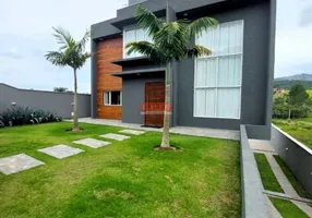 Foto 1 de Casa de Condomínio com 3 Quartos à venda, 380m² em  Jardim Centenário, Atibaia