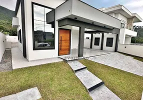 Foto 1 de Casa de Condomínio com 3 Quartos à venda, 130m² em Praia de Fora, Palhoça