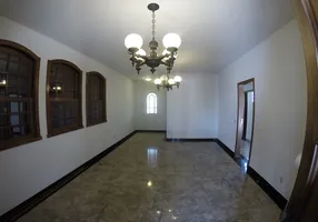 Foto 1 de Casa com 3 Quartos à venda, 458m² em Bandeirantes, Belo Horizonte