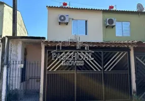 Foto 1 de Casa com 2 Quartos à venda, 65m² em Nova Mirim, Praia Grande