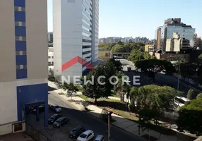 Foto 1 de Kitnet com 1 Quarto à venda, 27m² em Cidade Baixa, Porto Alegre