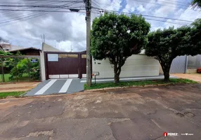 Foto 1 de Casa com 4 Quartos à venda, 178m² em Santa Fé, Campo Grande