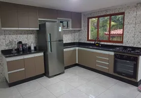 Foto 1 de Casa com 3 Quartos à venda, 110m² em Parque Pinheiros, Taboão da Serra