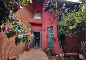 Foto 1 de Casa de Condomínio com 4 Quartos à venda, 353m² em Granja Viana, Carapicuíba