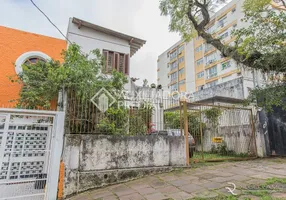 Foto 1 de Casa com 2 Quartos à venda, 182m² em Rio Branco, Porto Alegre