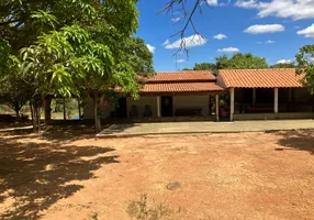 Foto 1 de Casa com 2 Quartos à venda, 8000m² em Centro, Montes Claros